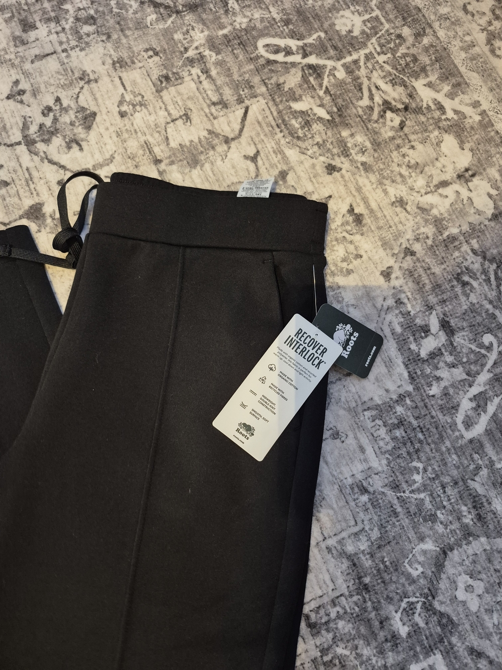 Roots Women's Black Comfortable Pants - Picture 2 of 7